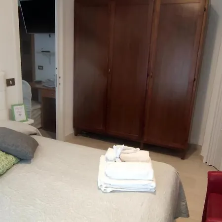 Ierre B&B Il Piacere Dell Accoglienza Siderno Exterior photo